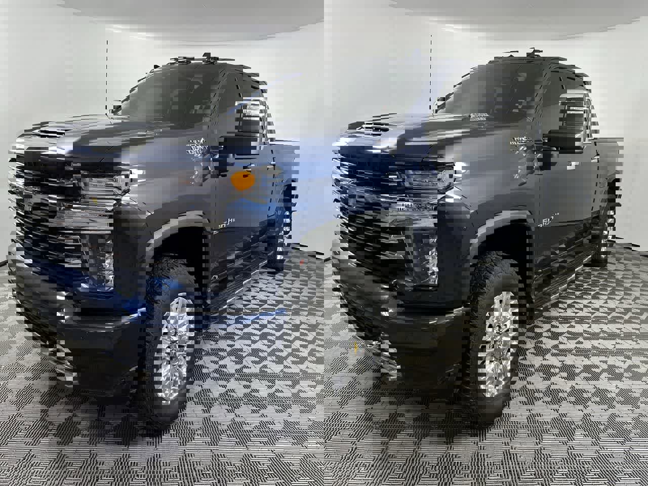 Used 2021 Chevrolet Silverado 2500 High Country w/ Z71 Off-Road Package image 4