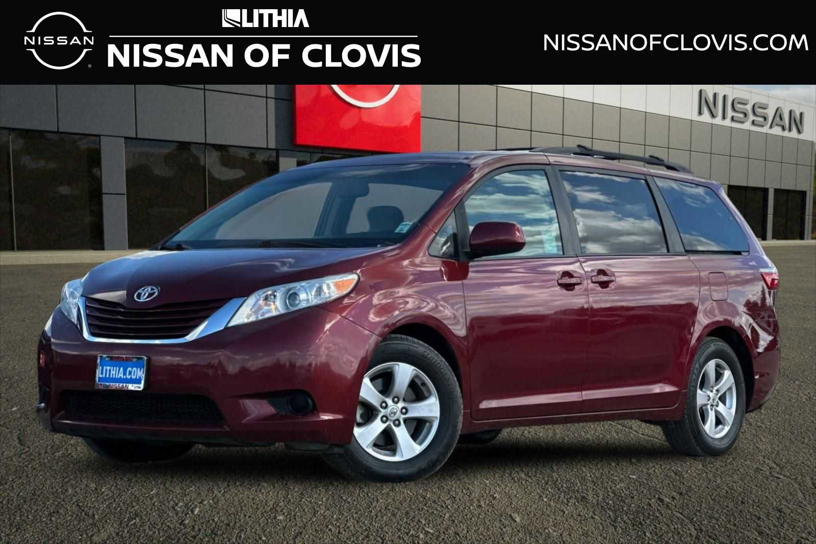 Used 2017 Toyota Sienna LE