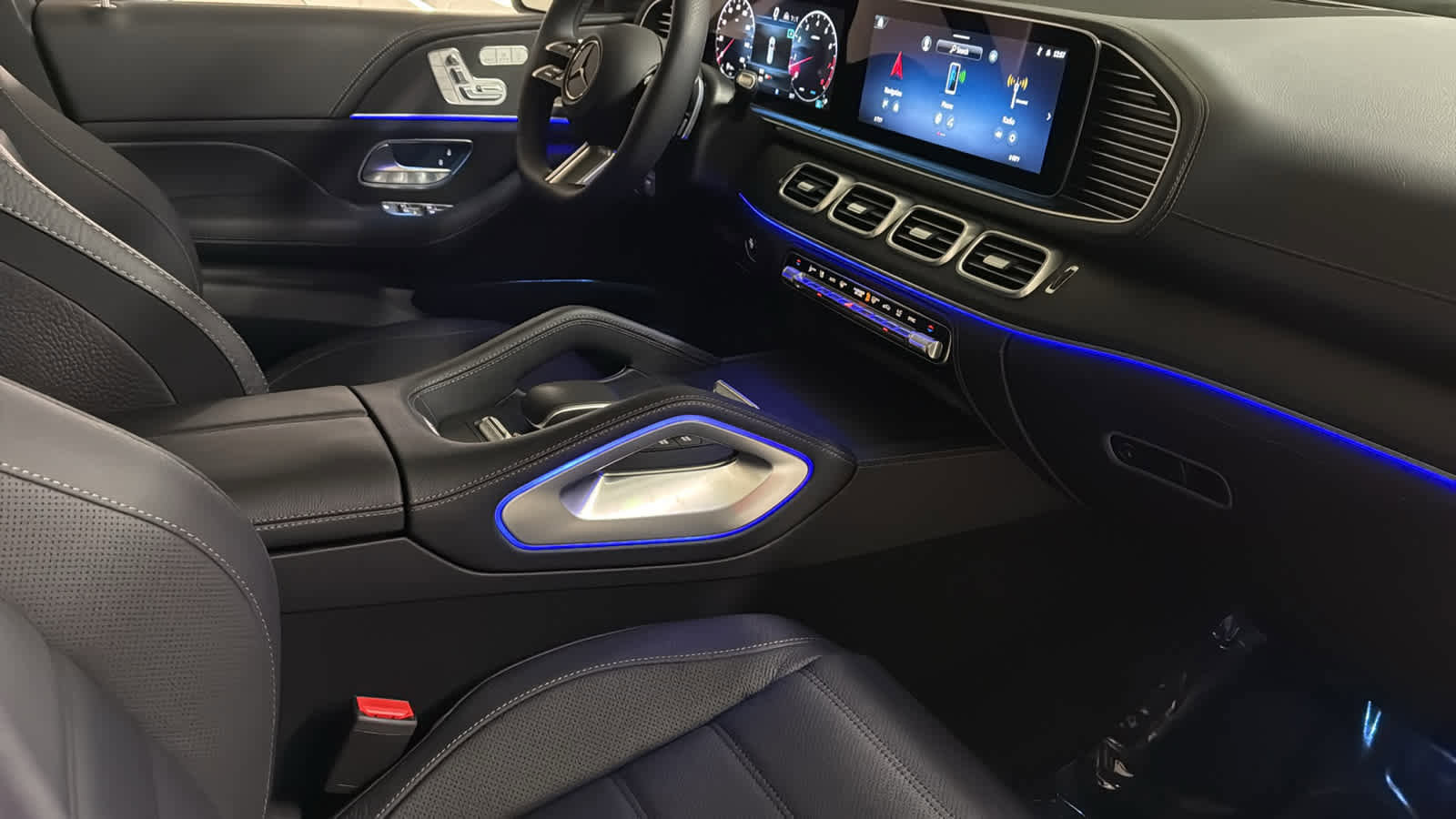 New 2026 Mercedes-Benz GLS 580 4MATIC image 35