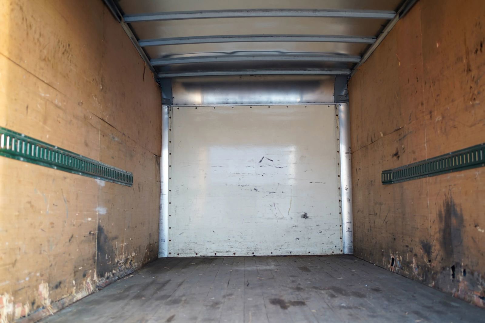 Used 2015 Ford F550 2WD Regular Cab Super Duty image 15