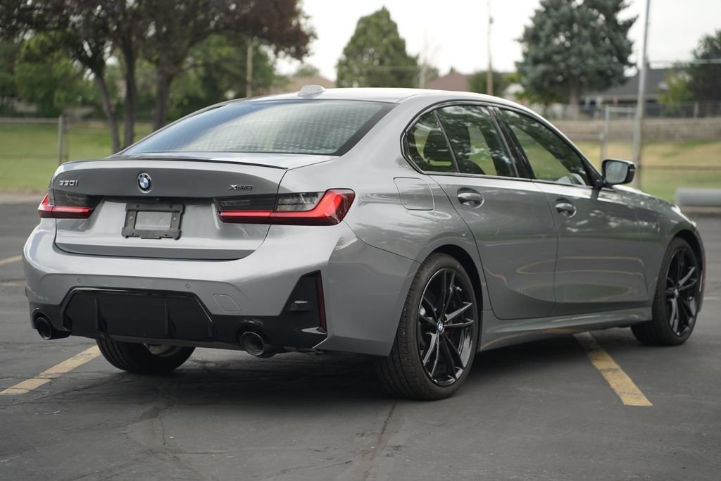 Used 2023 BMW 330i xDrive Sedan w/ M Sport Package AWD/4WD image 5