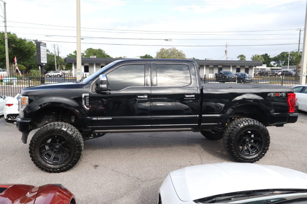 Used 2022 Ford F250 Platinum image 2