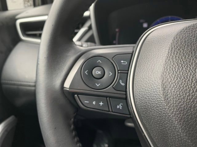 Used 2024 Toyota Corolla Cross XLE FWD image 19