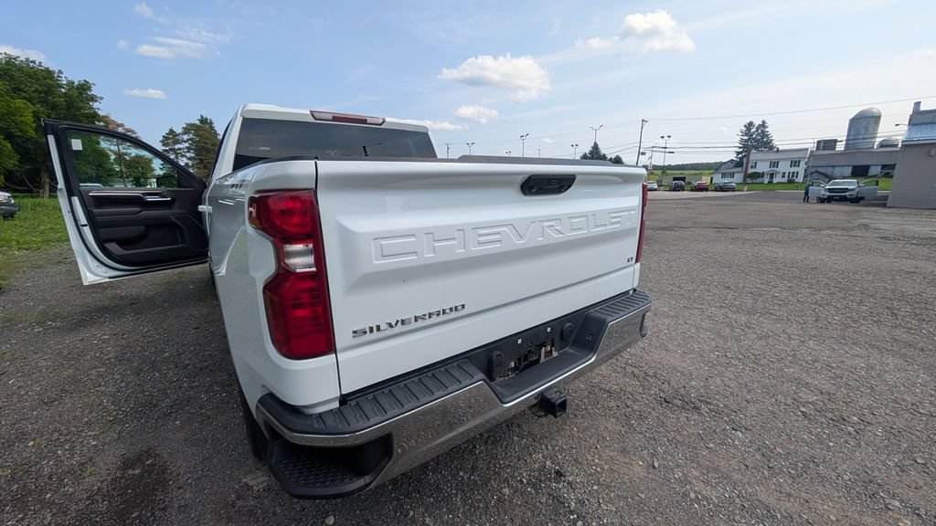 Used 2023 Chevrolet Silverado 1500 LT AWD/4WD image 21