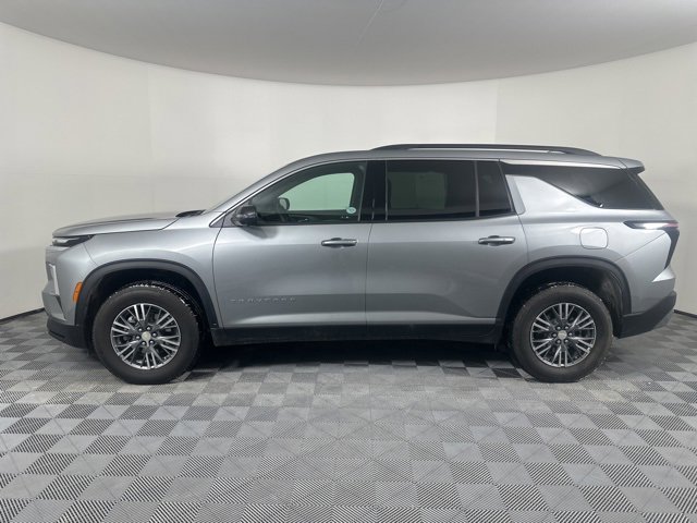 Used 2024 Chevrolet Traverse LT image 7