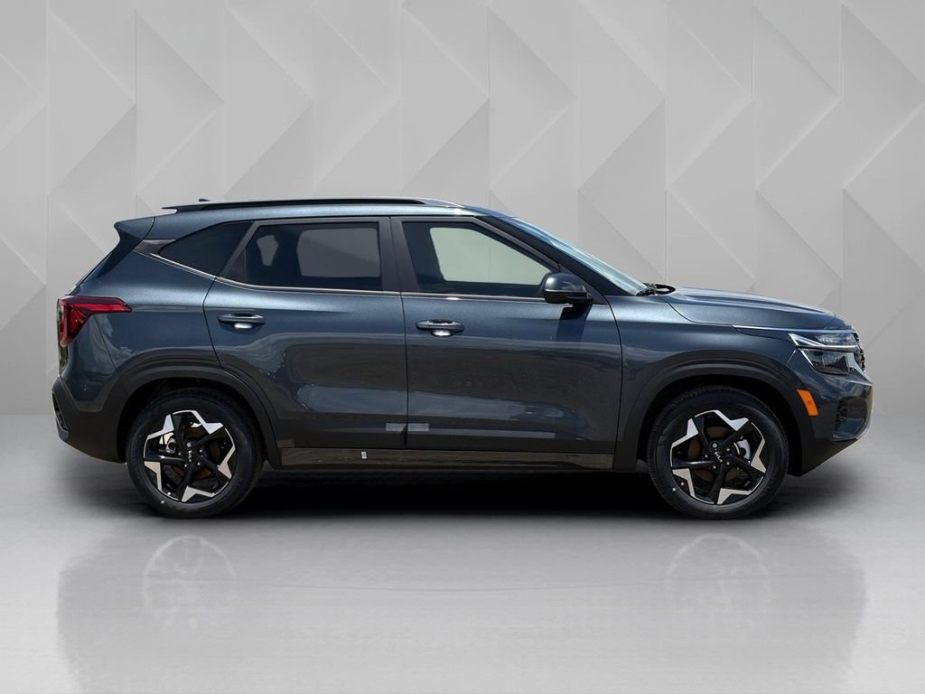 New 2026 Kia Seltos S FWD image 4