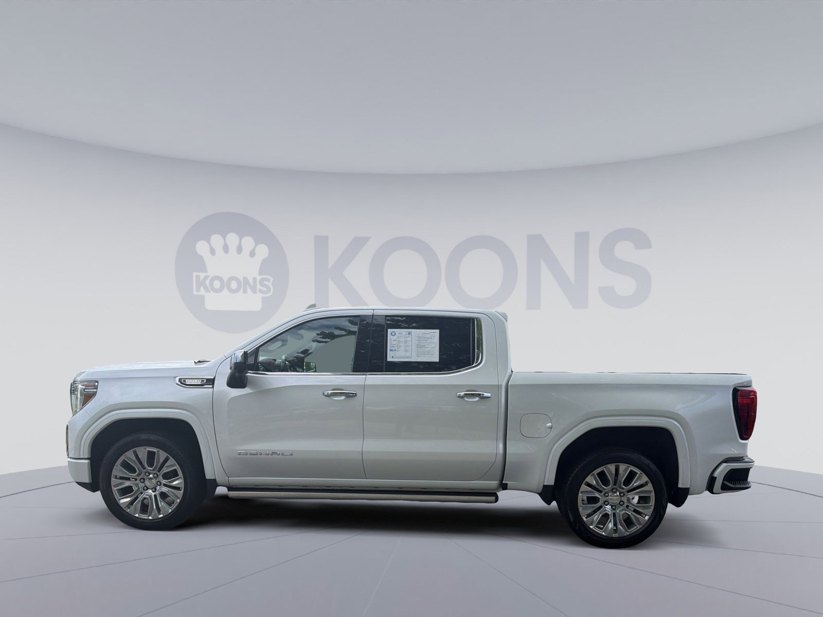 Used 2022 GMC Sierra 1500 Denali w/ Denali Premium Package image 2