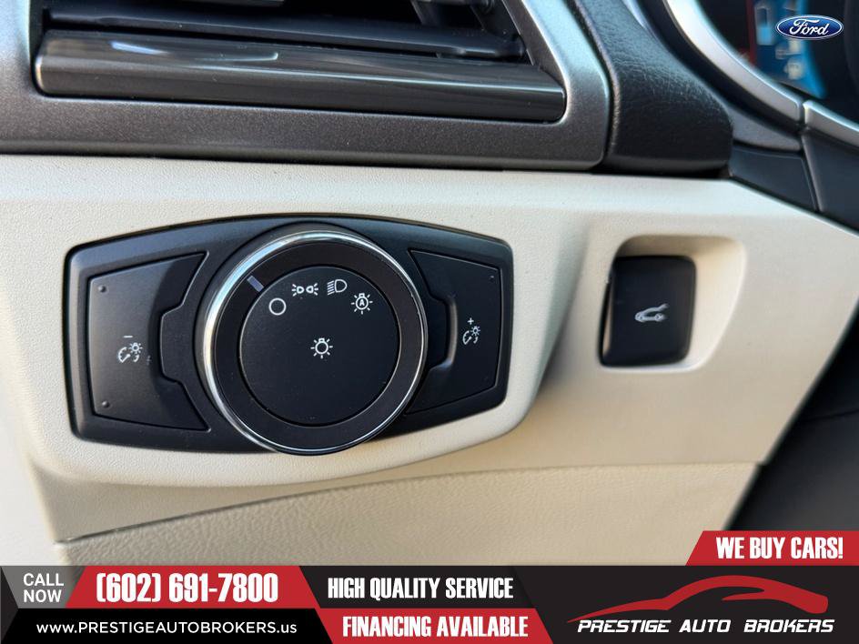Used 2018 Ford Fusion Energi SE FWD image 18