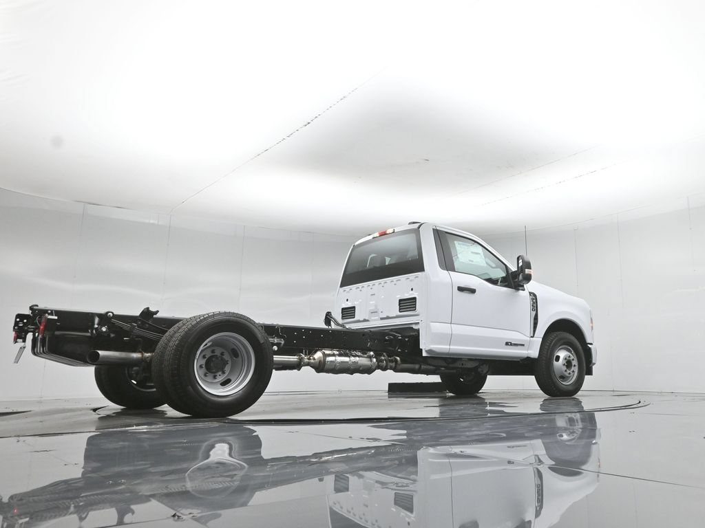 New 2026 Ford F350 XL w/ XL Chrome Package RWD image 40