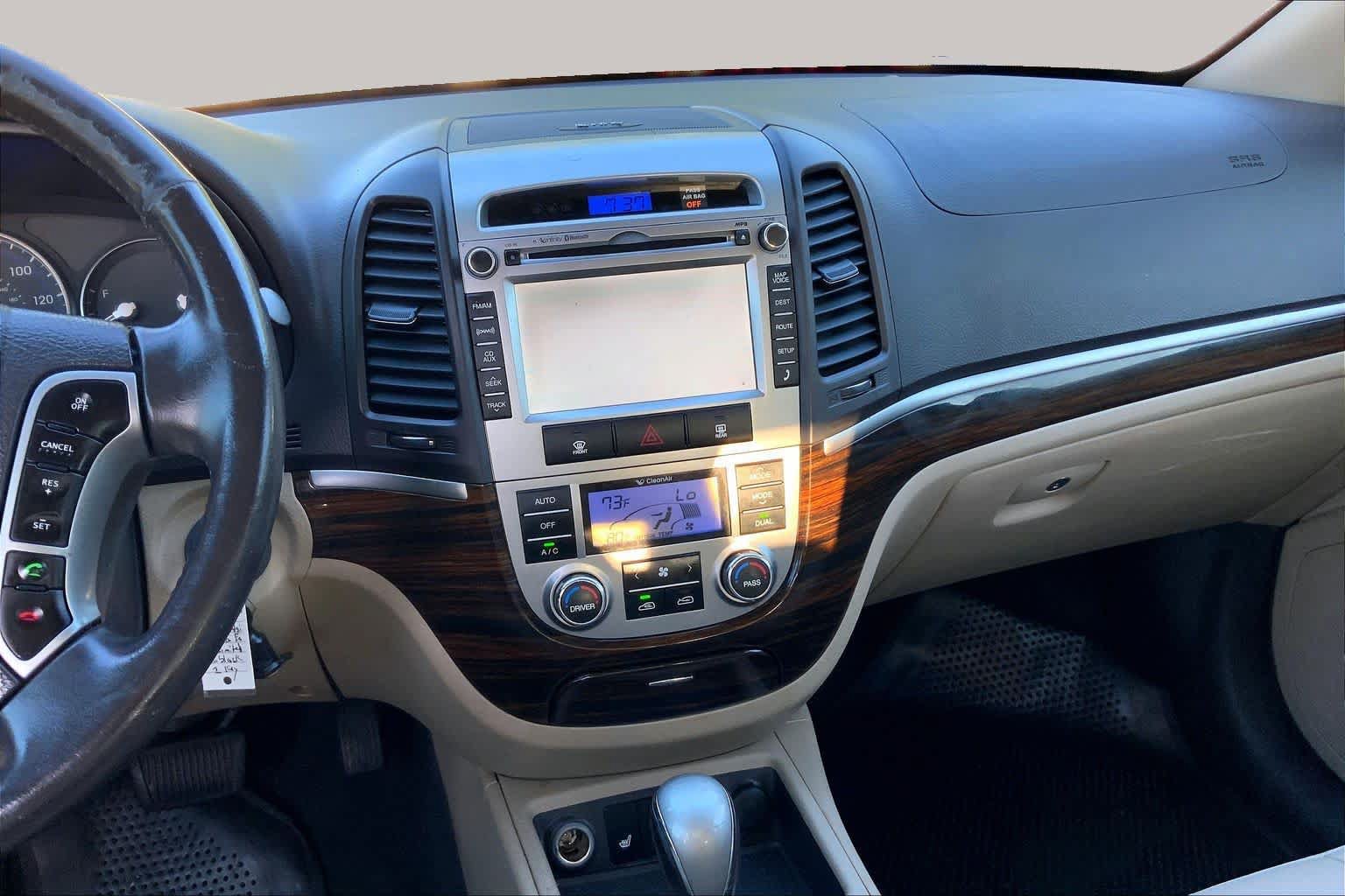 Used 2012 Hyundai Santa Fe Limited w/ Navigation Pkg 4 FWD image 7