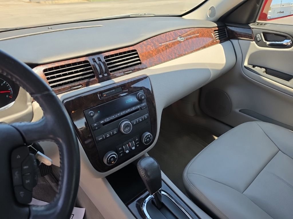 Used 2013 Chevrolet Impala LTZ FWD image 14