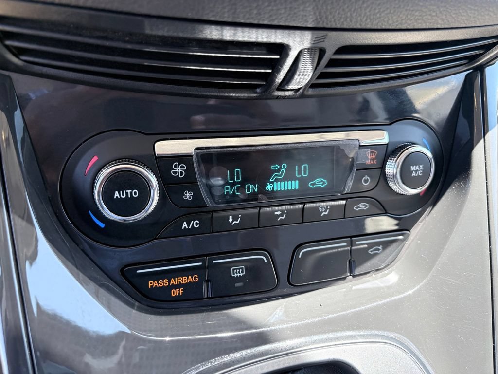 Used 2015 Ford Escape Titanium FWD image 19