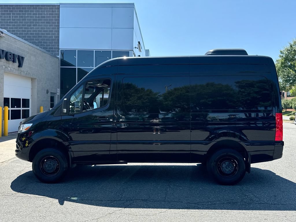 Used 2022 Mercedes-Benz Sprinter 2500 image 4