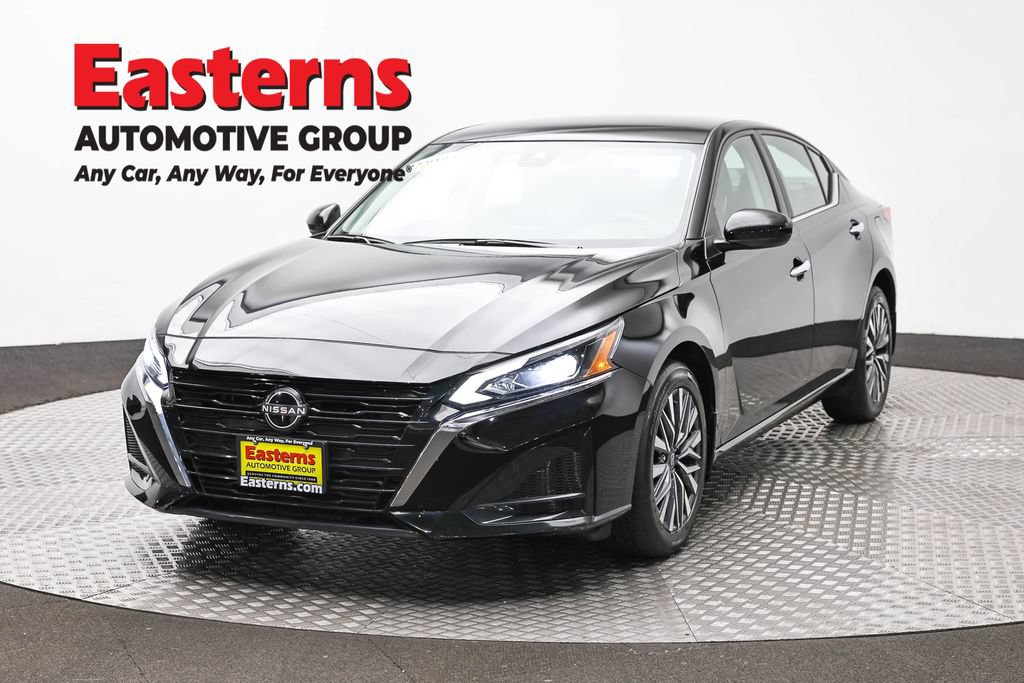 Used 2023 Nissan Altima 2.5 SV