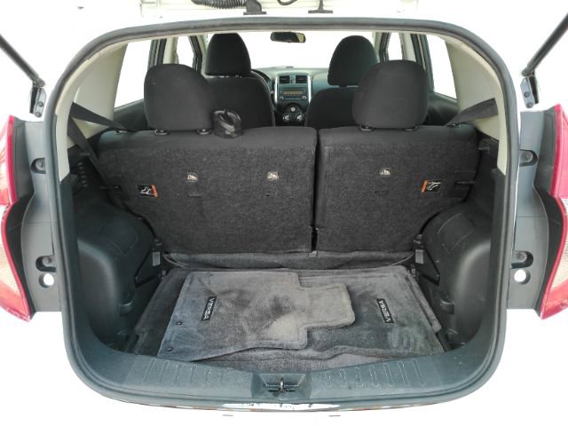 Used 2014 Nissan Versa Note S FWD image 21