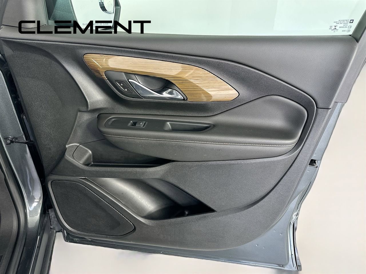 Used 2021 GMC Terrain SLE w/ Driver Convenience Package image 34