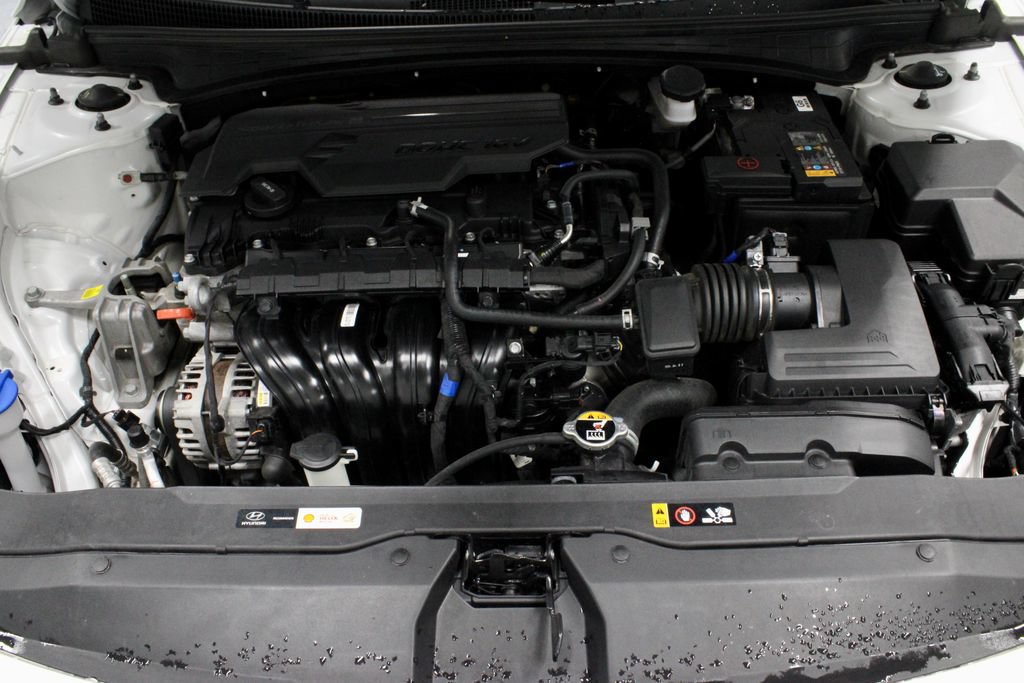 Used 2024 Hyundai Elantra SEL FWD image 17