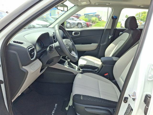 New 2026 Hyundai Venue FWD image 13
