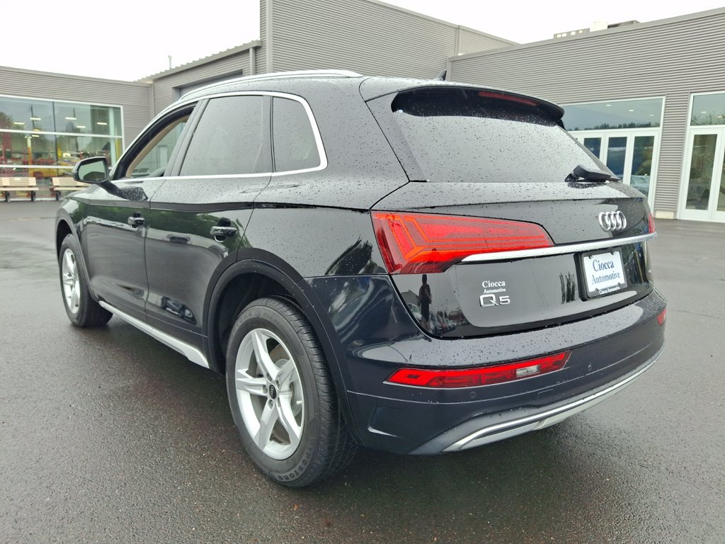 Used 2021 Audi Q5 2.0T Premium w/ Convenience Package AWD/4WD image 4