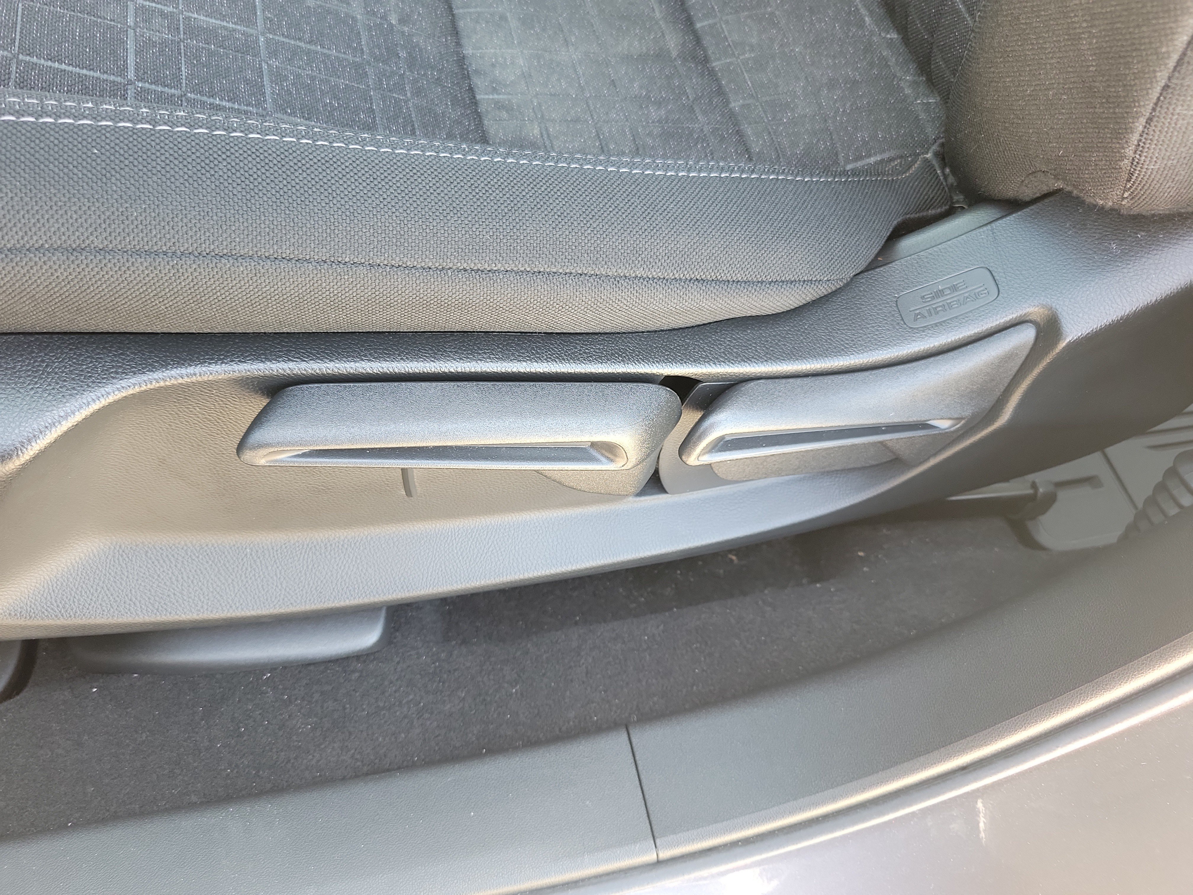Used 2024 Honda HR-V LX image 21