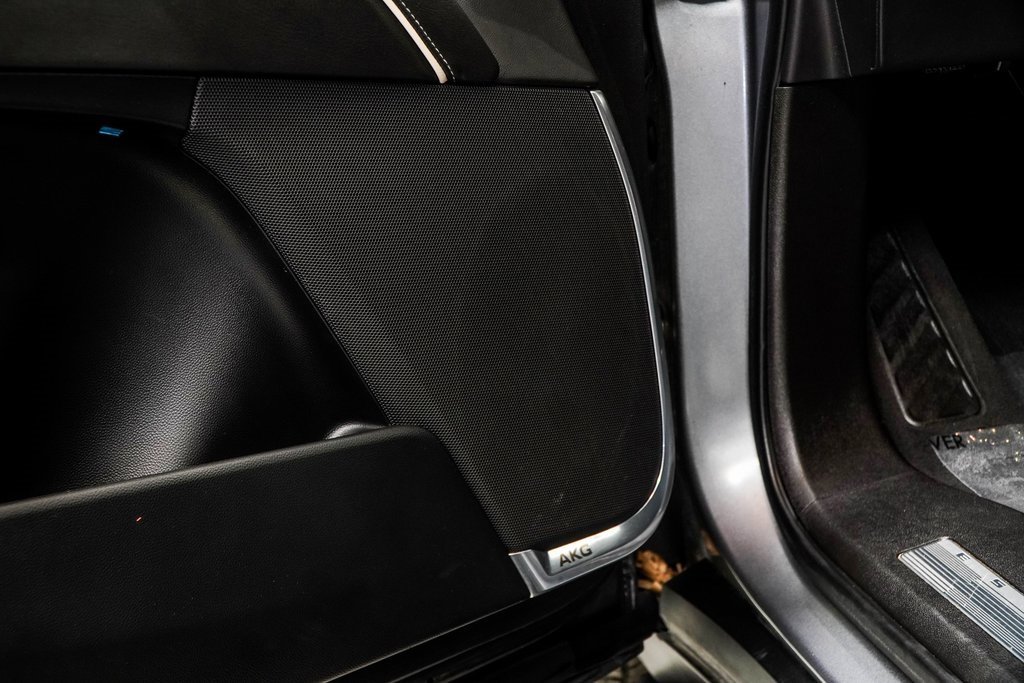 Used 2021 Cadillac Escalade Premium Luxury image 53