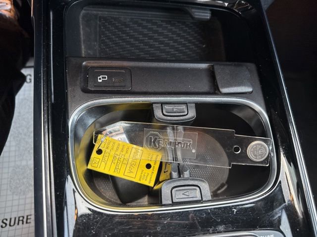 Used 2021 Mercedes-Benz GLB 250 4MATIC image 19