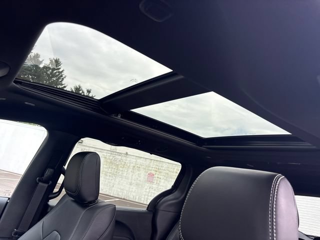 New 2027 Chrysler Pacifica Select AWD/4WD image 15
