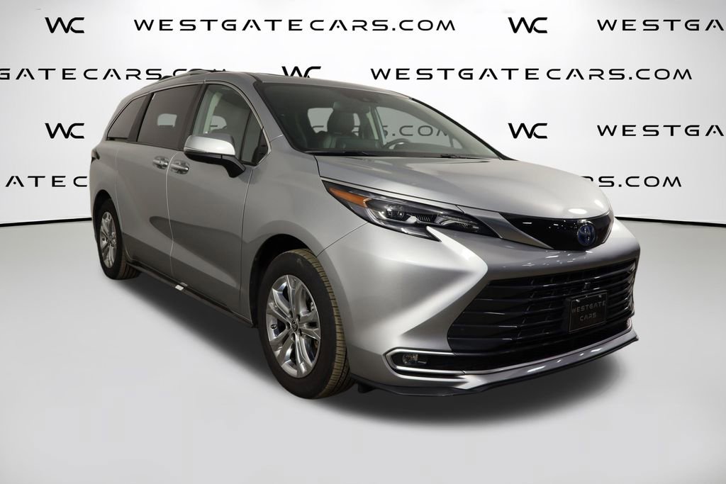 Used 2024 Toyota Sienna Platinum image 49