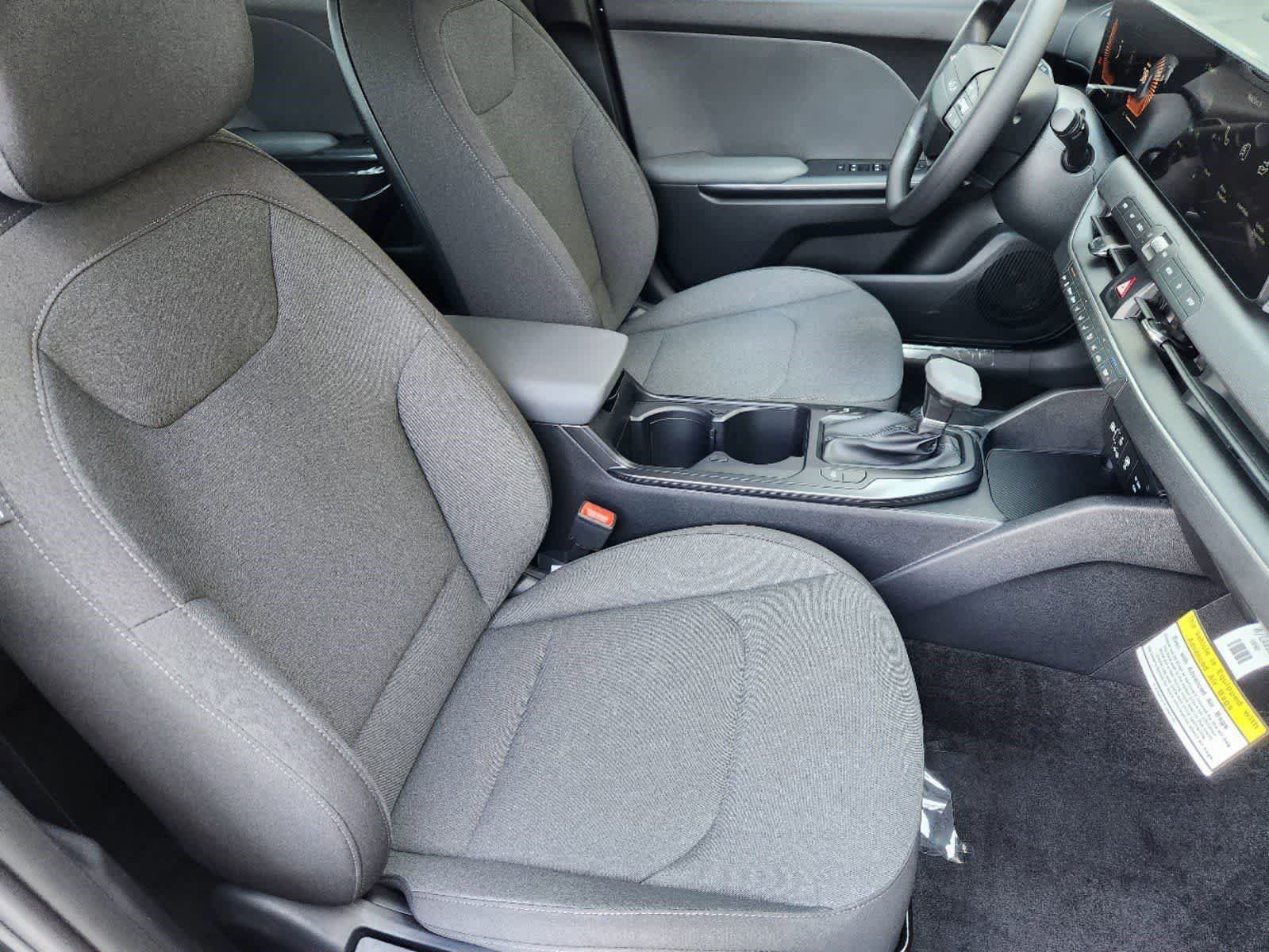 Certified 2025 Kia K4 FWD image 11