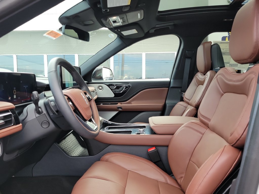 New 2027 Lincoln Aviator Reserve AWD/4WD image 18