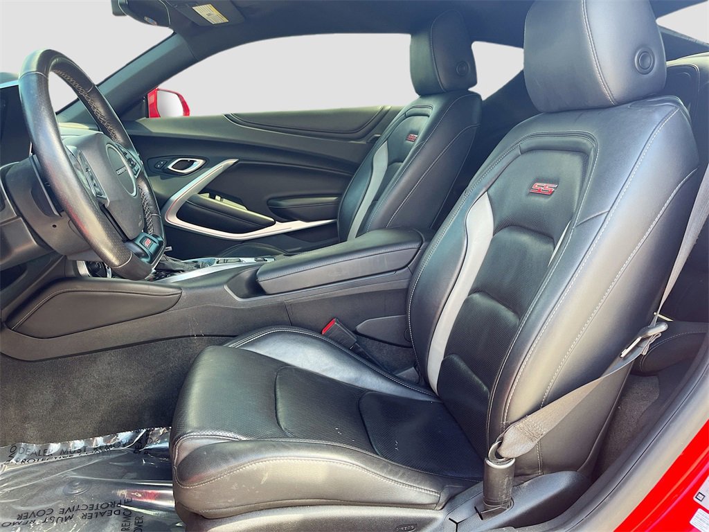 Used 2018 Chevrolet Camaro SS image 21