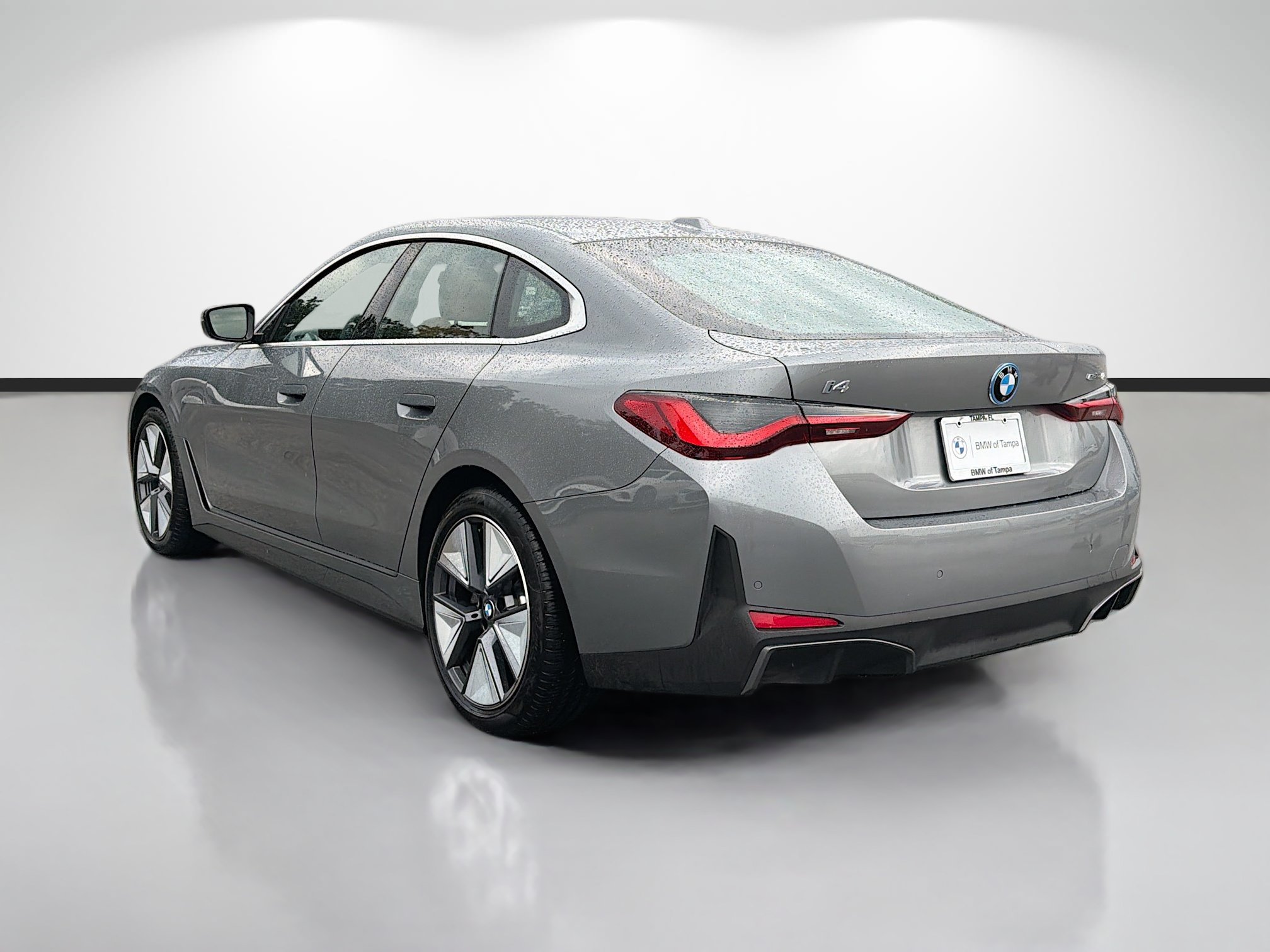 Used 2025 BMW i4 eDrive40 RWD image 5