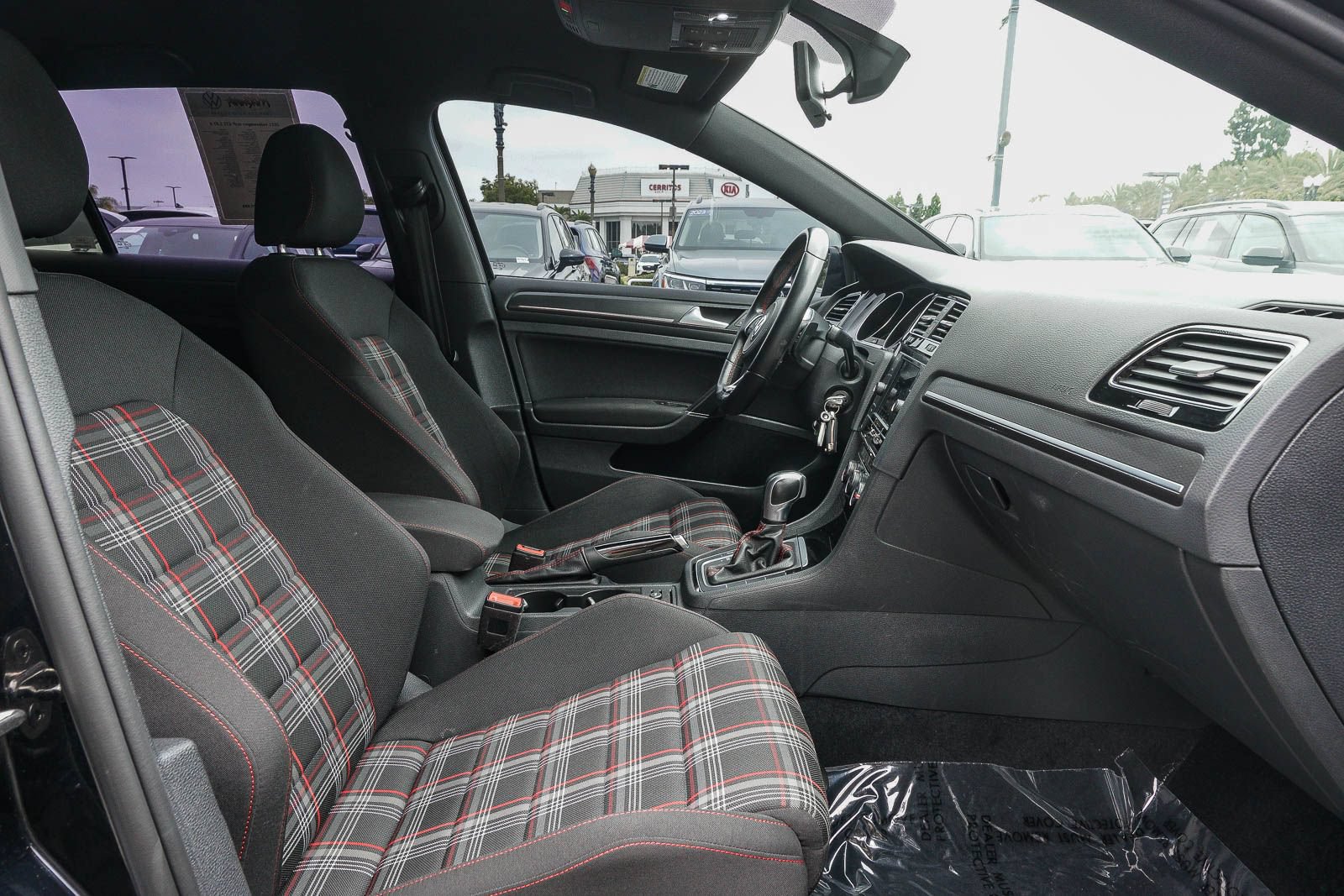 Used 2021 Volkswagen GTI S FWD image 17