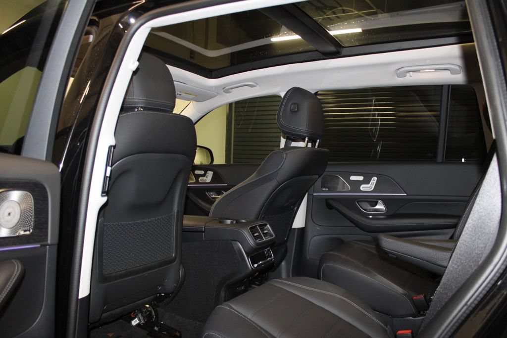 Certified 2025 Mercedes-Benz GLS 450 4MATIC image 39