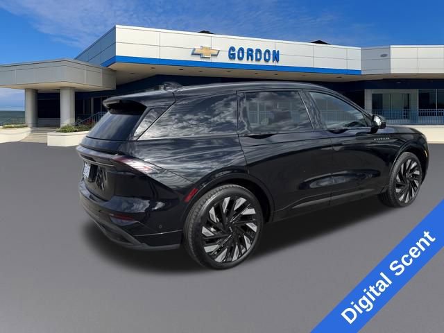 Used 2024 Lincoln Nautilus Reserve w/ Equipment Group 202A image 6