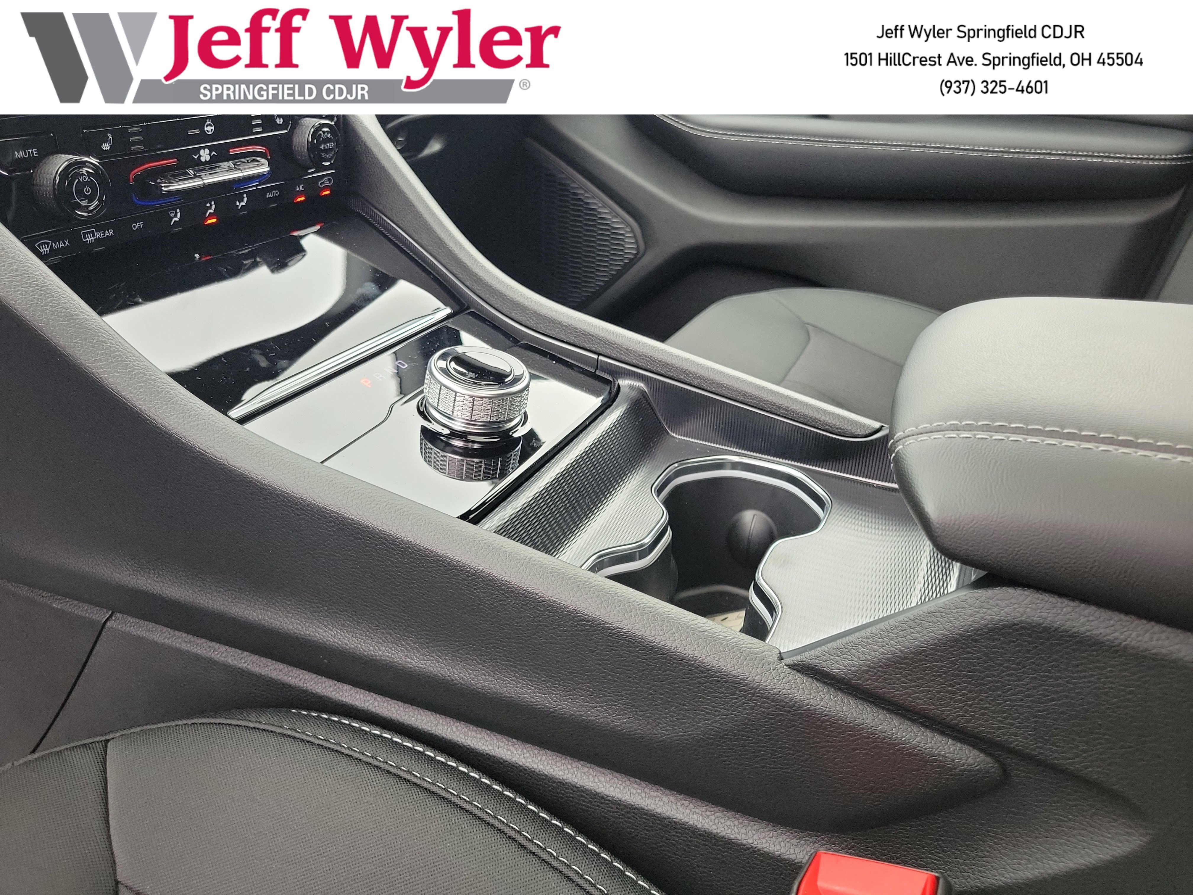 New 2026 Jeep Grand Cherokee Laredo X AWD/4WD image 13