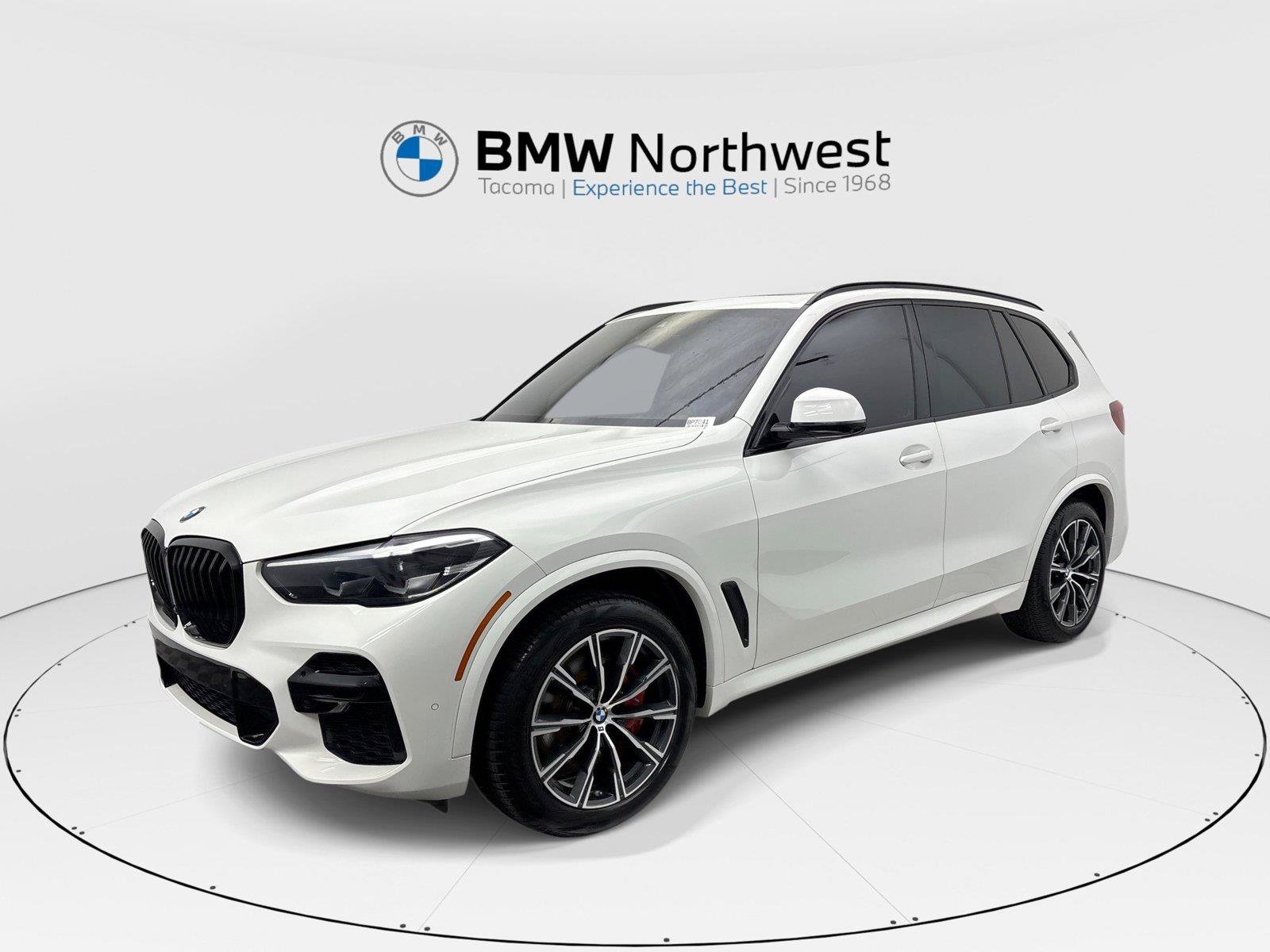 Used 2023 BMW X5 xDrive40i w/ M Sport Package AWD/4WD image 1