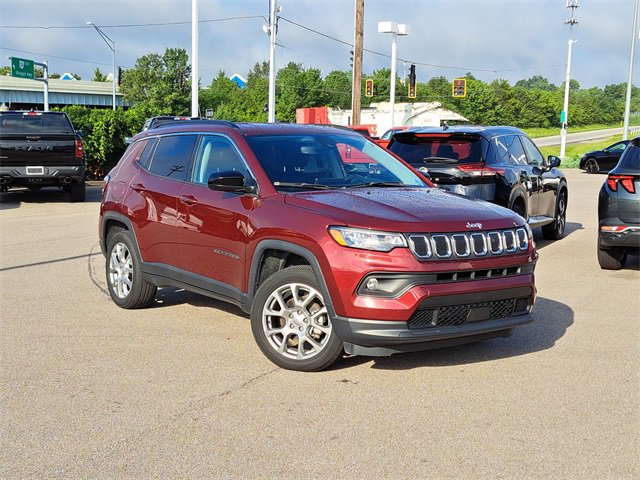 Used 2022 Jeep Compass Latitude image 31