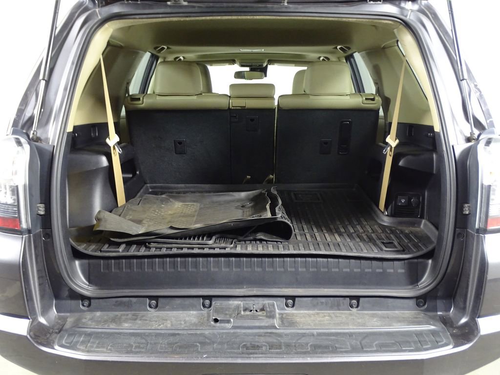 Used 2023 Toyota 4Runner SR5 Premium w/ Moonroof Package image 16