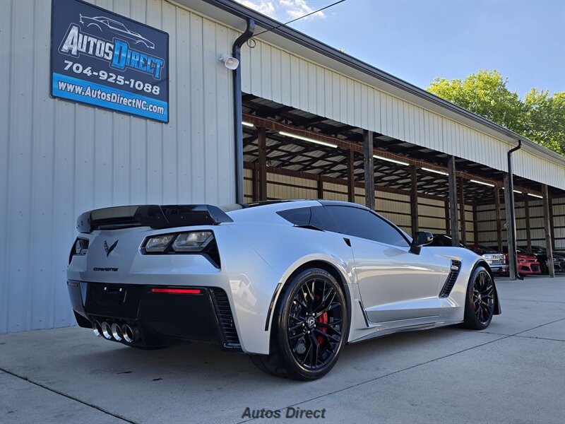 Used 2016 Chevrolet Corvette Z06 w/ Z07 Performance Package RWD image 19