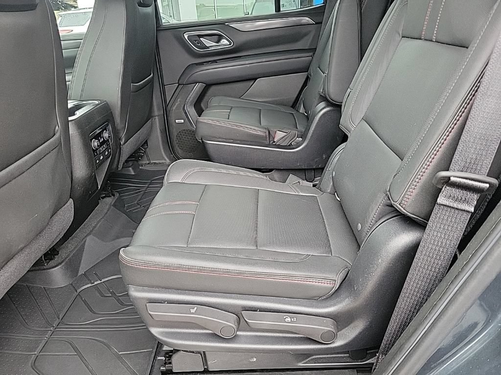 Used 2021 Chevrolet Tahoe RST w/ Luxury Package AWD/4WD image 11