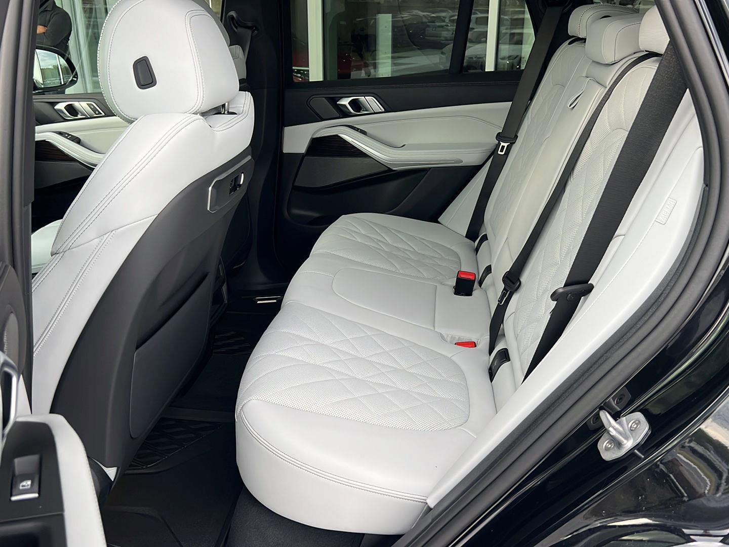 New 2026 BMW X5 xDrive40i w/ M Sport Package image 11