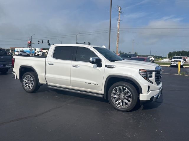 Used 2024 GMC Sierra 1500 Denali w/ Denali Reserve Package AWD/4WD image 10