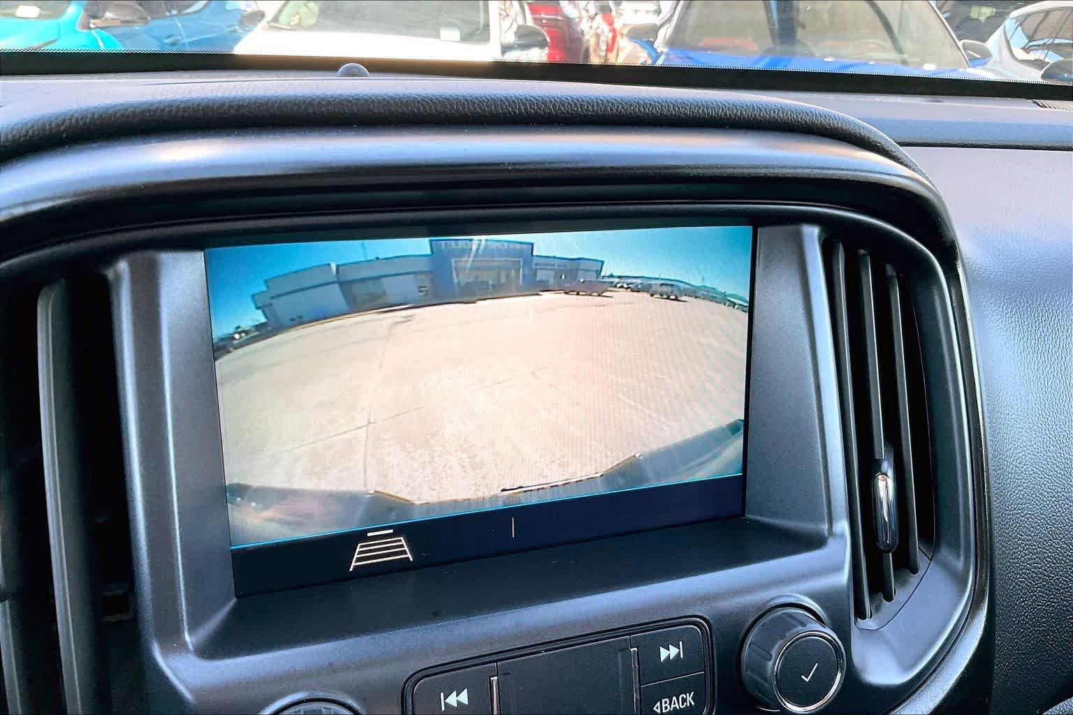 Used 2022 Chevrolet Colorado LT w/ Fleet Safety Package RWD image 26