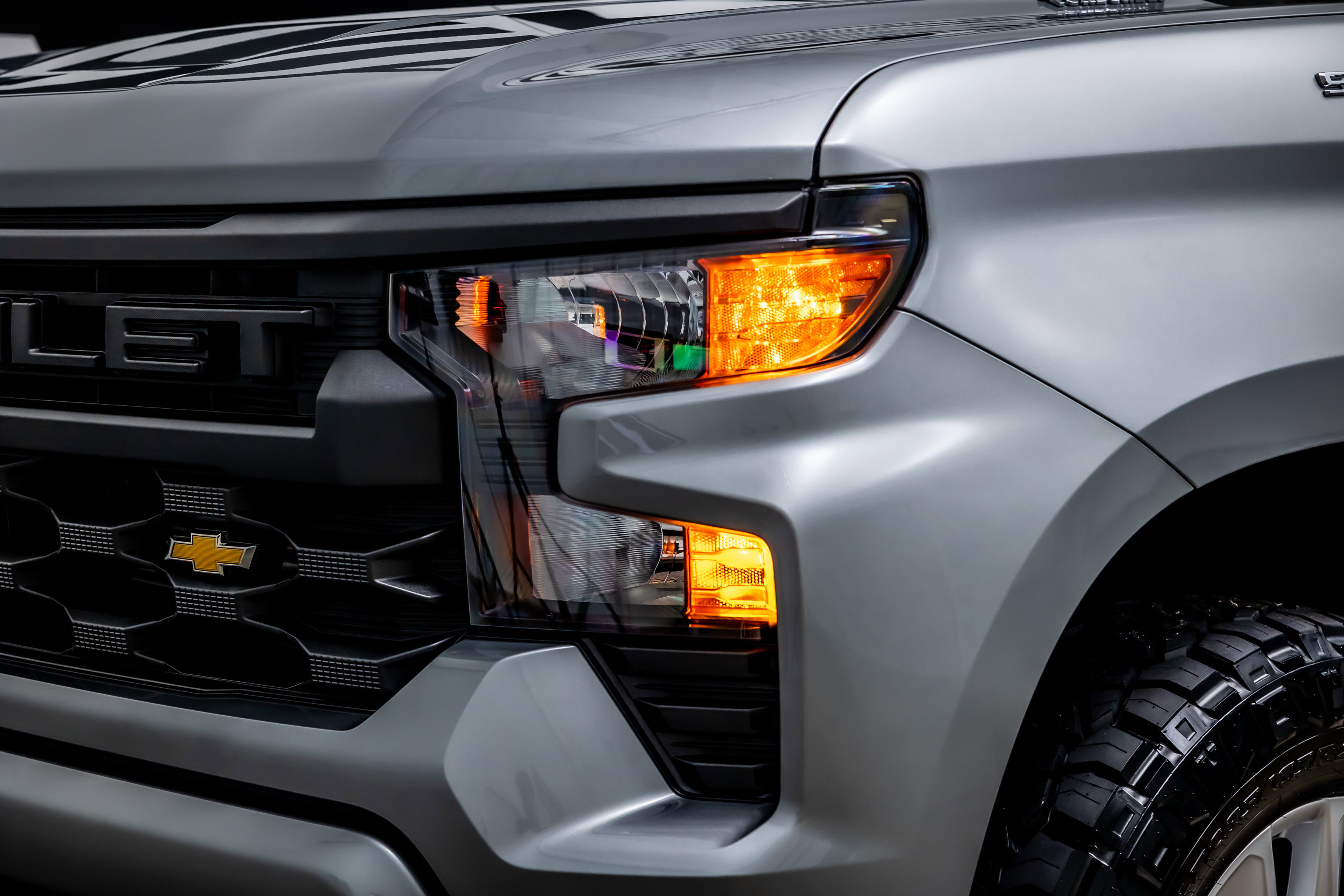 Used 2025 Chevrolet Silverado 1500 Custom image 14