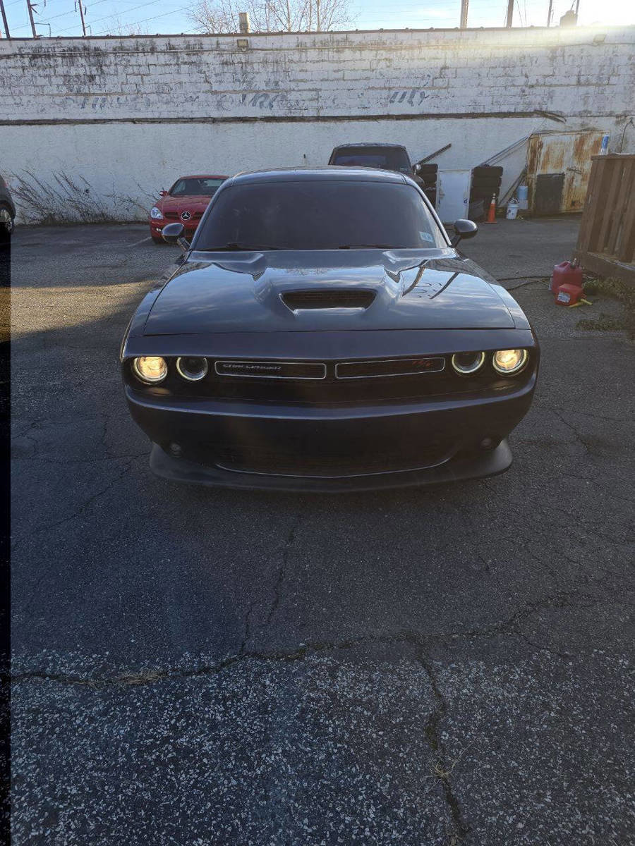 Used 2021 Dodge Challenger R/T RWD image 3
