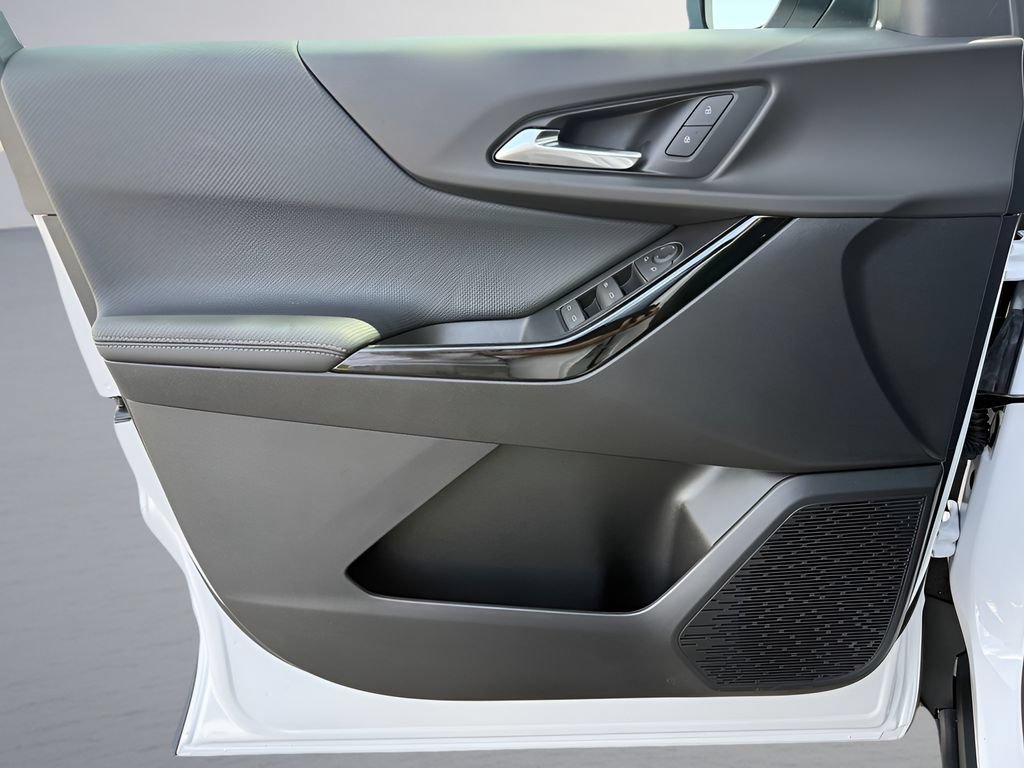New 2027 Chevrolet Equinox LT FWD image 9