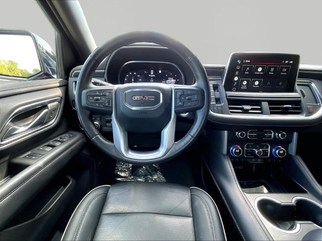 Used 2022 GMC Yukon XL SLT w/ SLT Premium Package AWD/4WD image 10