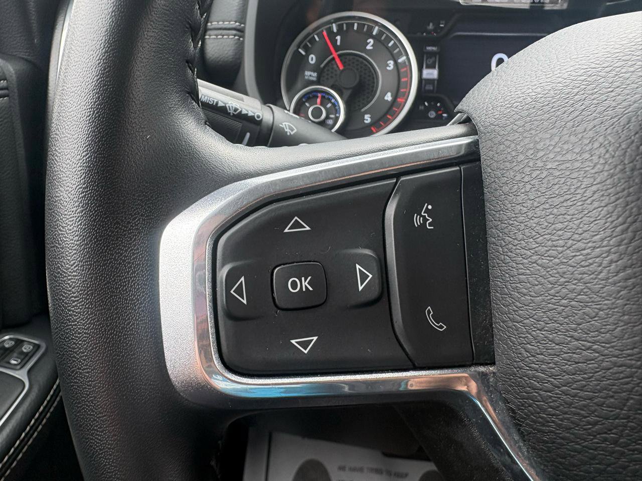 Used 2024 RAM 2500 Laramie AWD/4WD image 13