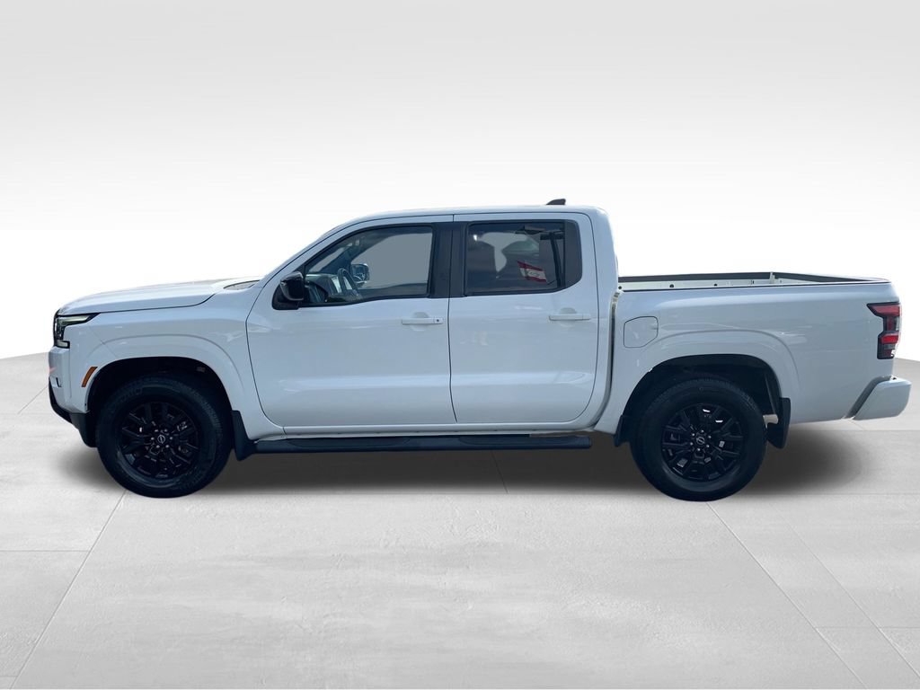 Used 2023 Nissan Frontier SV w/ Midnight Edition Package AWD/4WD image 2